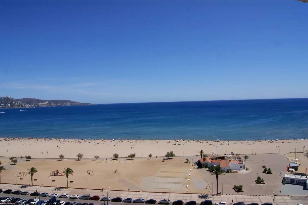 Holidays P14 Sea View Empuriabrava Exterior photo